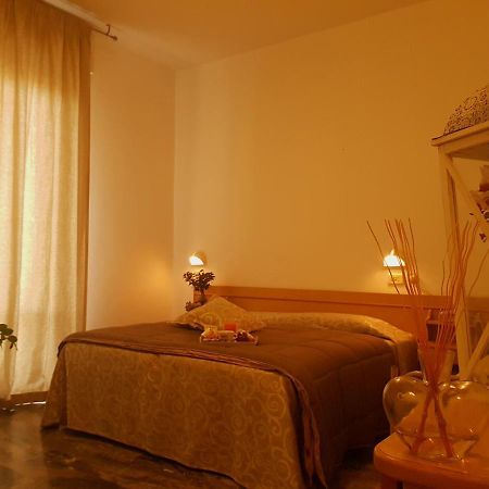 Hotel Romantica 里米尼 外观 照片