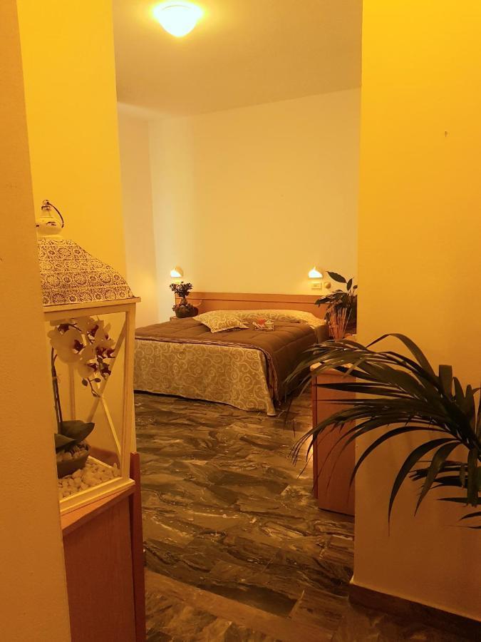 Hotel Romantica 里米尼 外观 照片