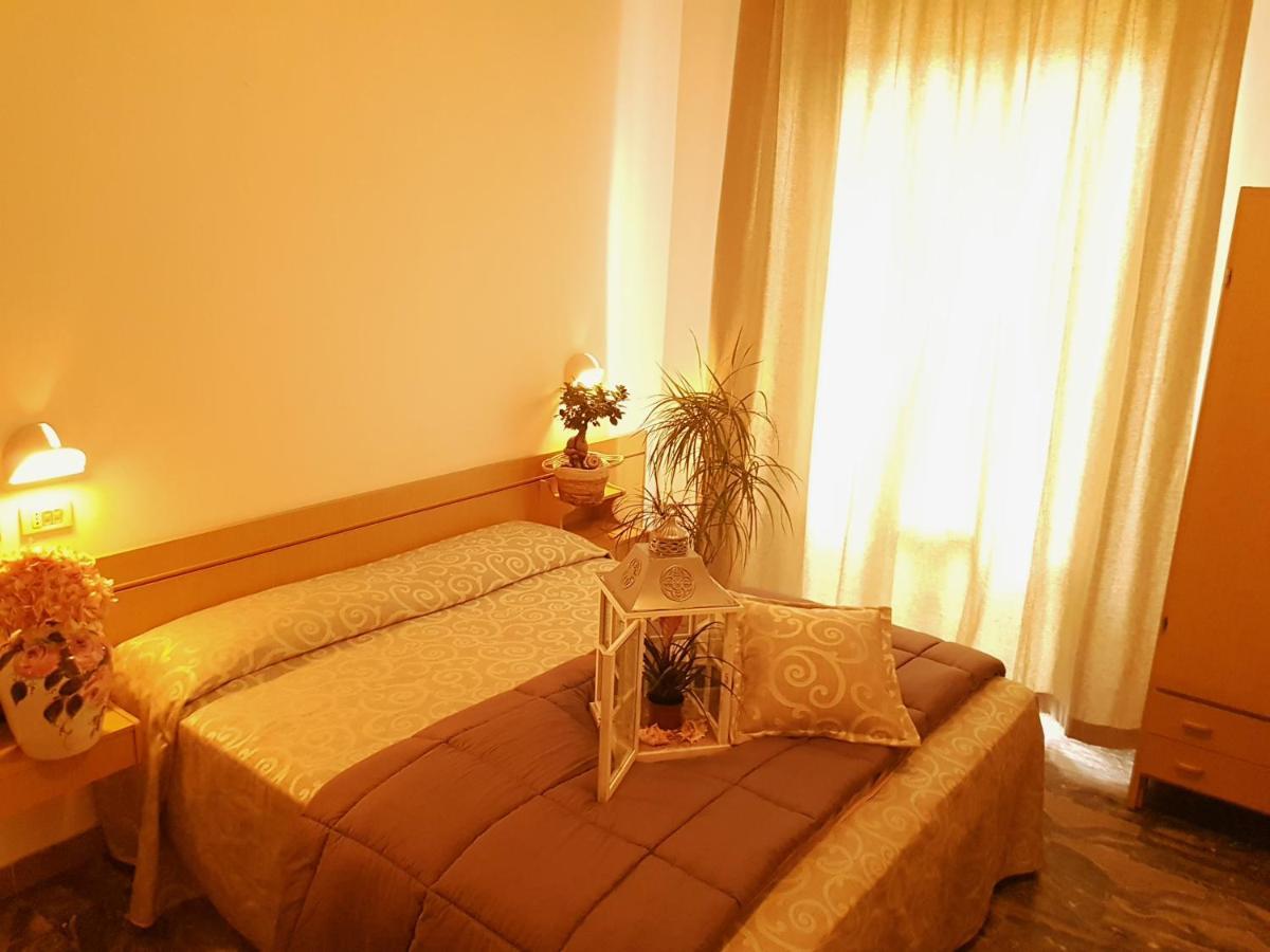 Hotel Romantica 里米尼 外观 照片