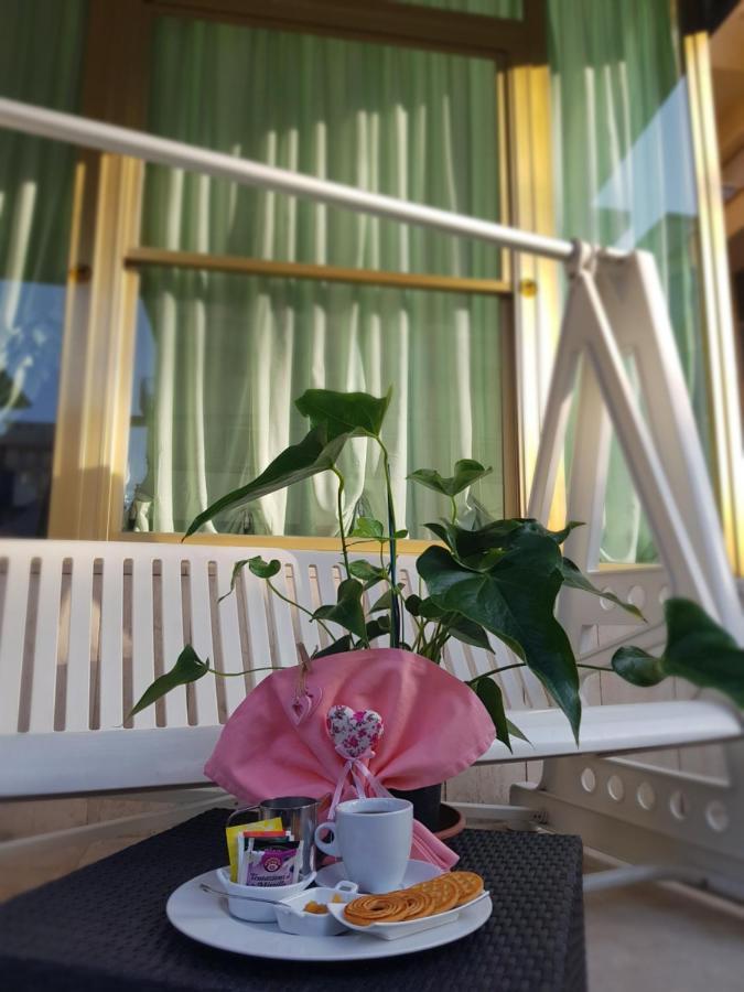 Hotel Romantica 里米尼 外观 照片