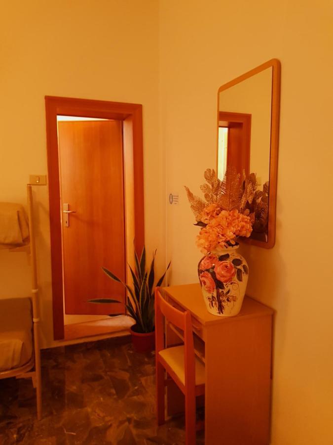 Hotel Romantica 里米尼 外观 照片