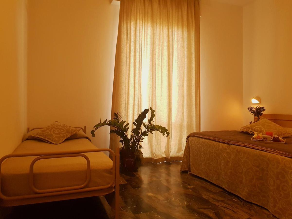 Hotel Romantica 里米尼 外观 照片